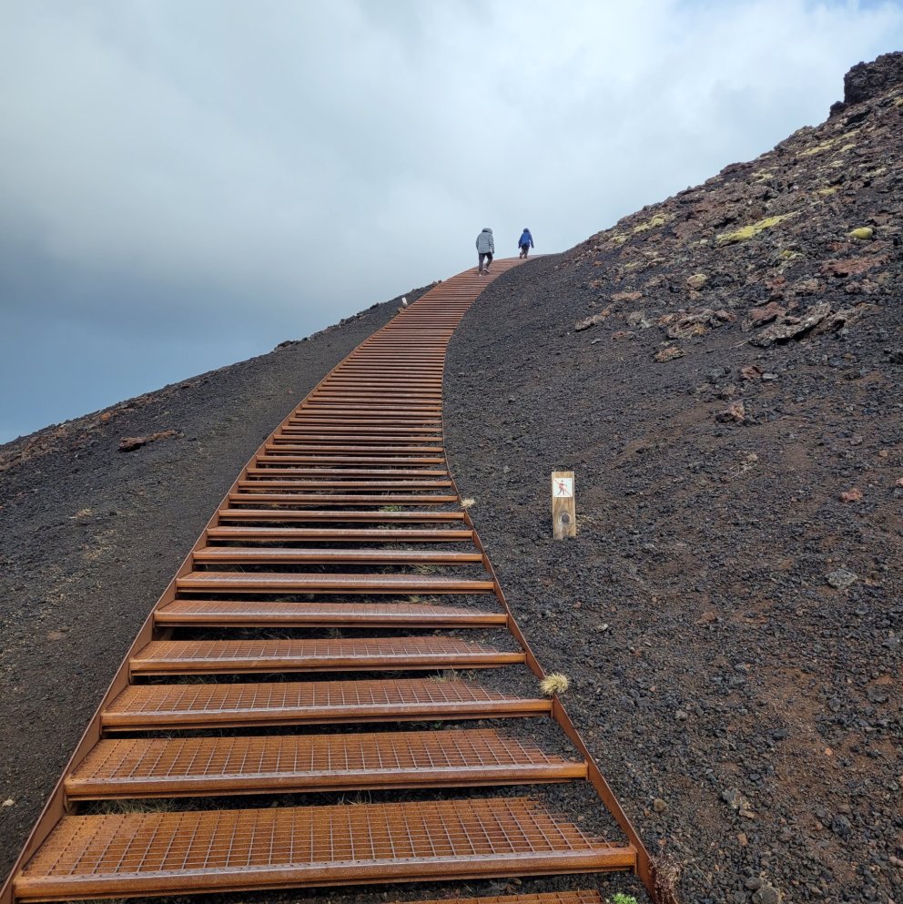 Gengið var á Saxhól