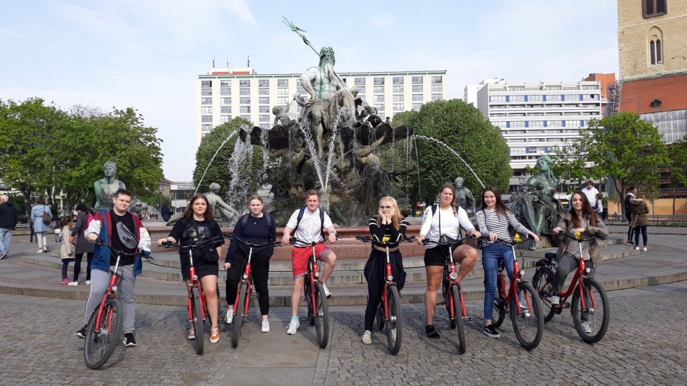 Fríður hópur frá FSN í hjólatúr í Berlín