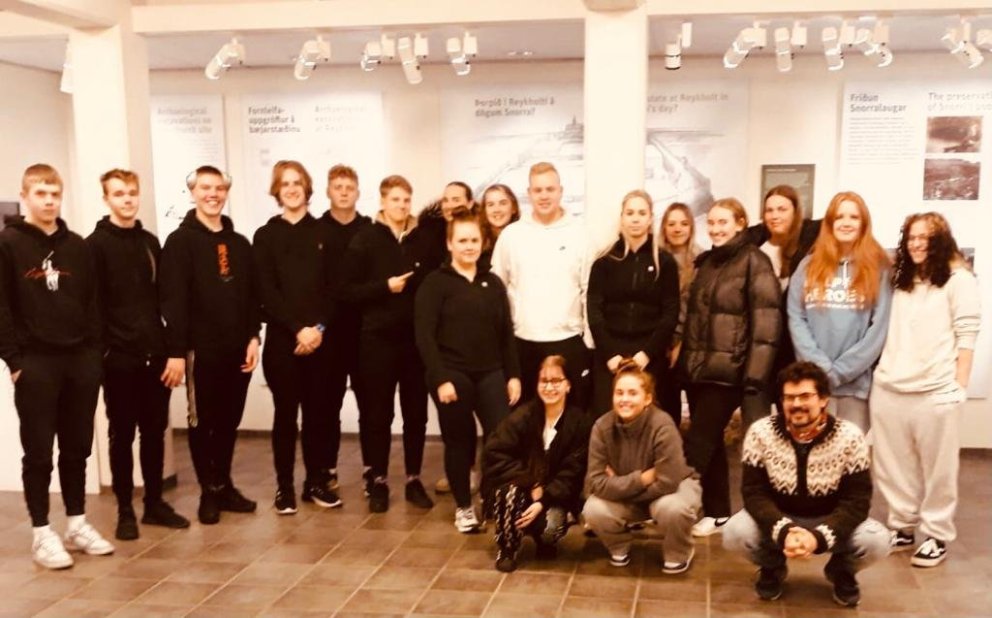 Heimsókn nemenda í söguáfanga í Reykholt