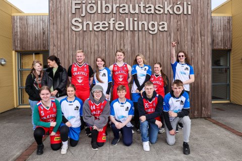 Útskriftarnemendur að dimmitera í dag