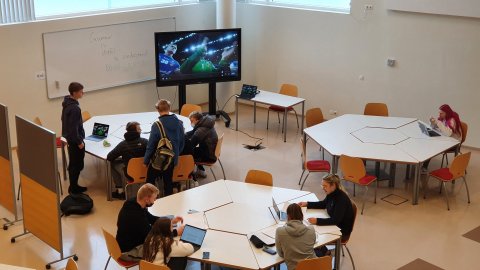 Hefðbundið skólahald í dag