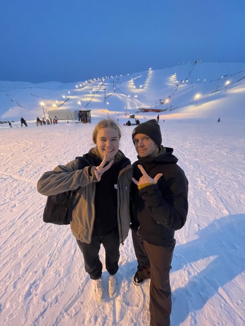 Ólöf Harpa Aðalsteinsdóttir ásamt kennaranum Gísla Pálssyni